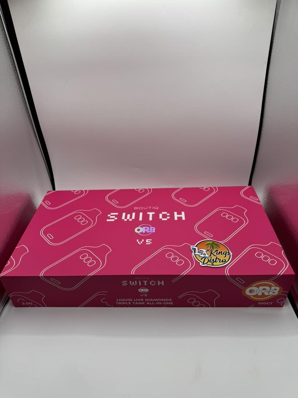Sealed pink Authentic Boutiq Switch Orb V5 2G Liquid Live Diamonds triple-tank 100-count master box Sealed pink Authentic Boutiq Switch Orb V5 2G Liquid Live Diamonds triple-tank 100-count master box