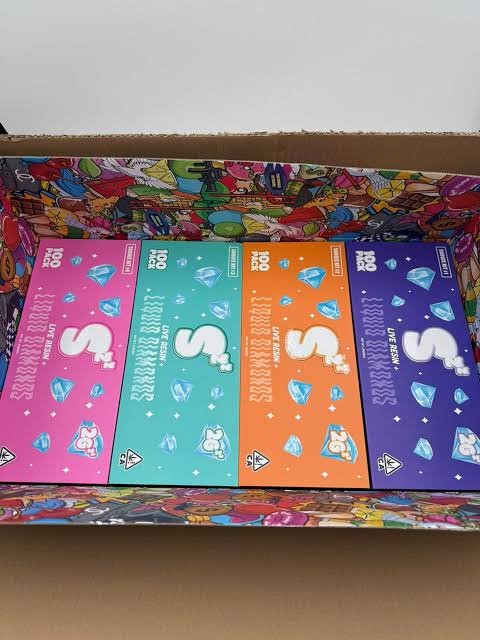Snooze 2G Disposable Live Resin + Liquid Diamonds 100-pack collection with four Snooze Kit editions and assorted flavors Snooze 2G Disposable Live Resin + Liquid Diamonds 100-pack collection with four Snooze Kit editions and assorted flavors