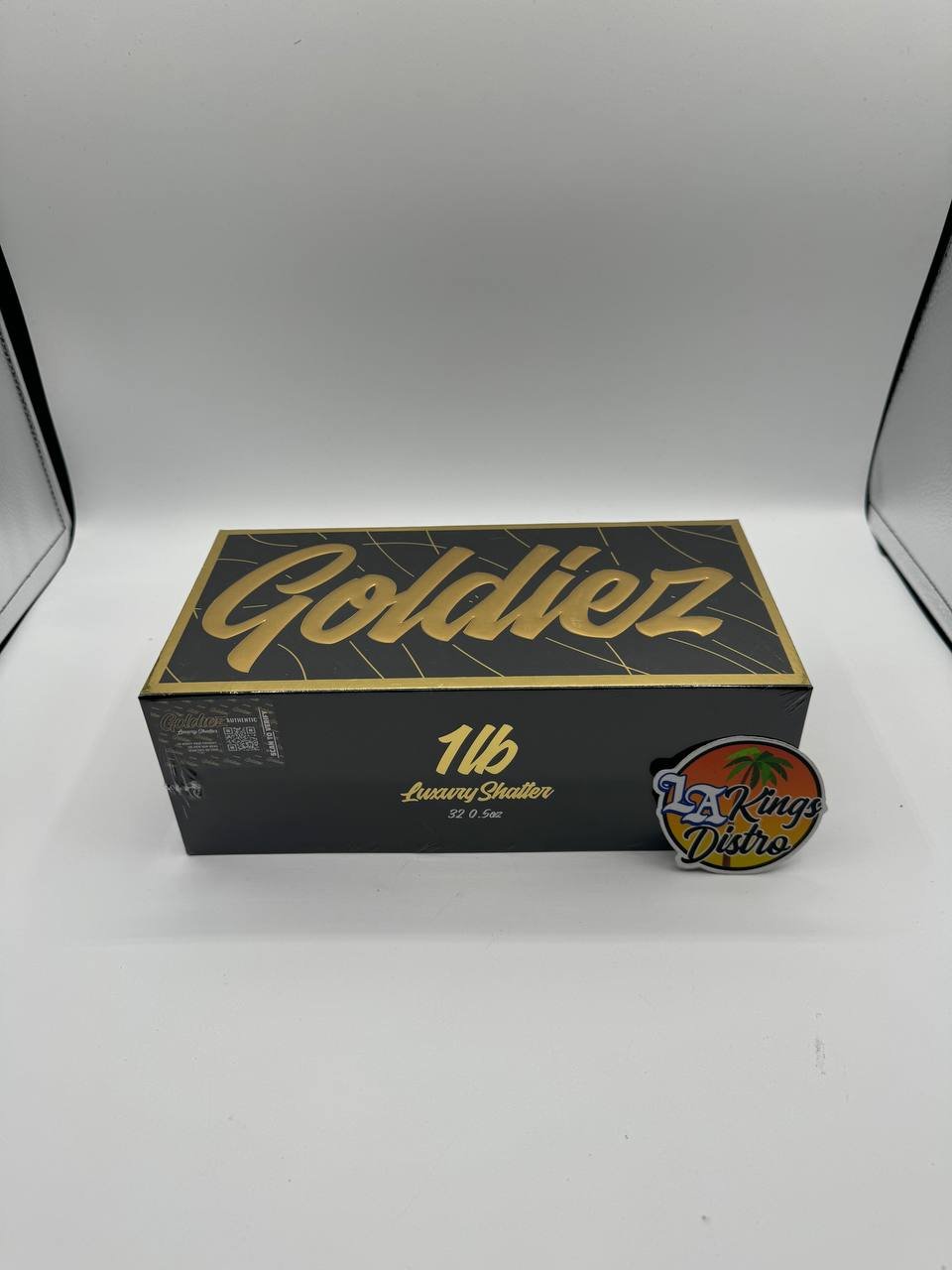 Authentic Goldiez Luxury Shatter 1/2 oz 14G envelope box with black and gold Goldiez packaging Authentic Goldiez Luxury Shatter 1/2 oz 14G envelope box with black and gold Goldiez packaging