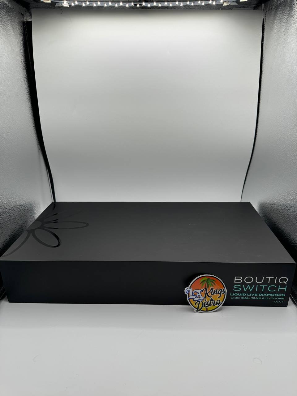 Boutiq Switch V2 2G dual tank Liquid Live Diamonds all-in-one 10-count new black packaging Boutiq Switch V2 2G dual tank Liquid Live Diamonds all-in-one 10-count new black packaging