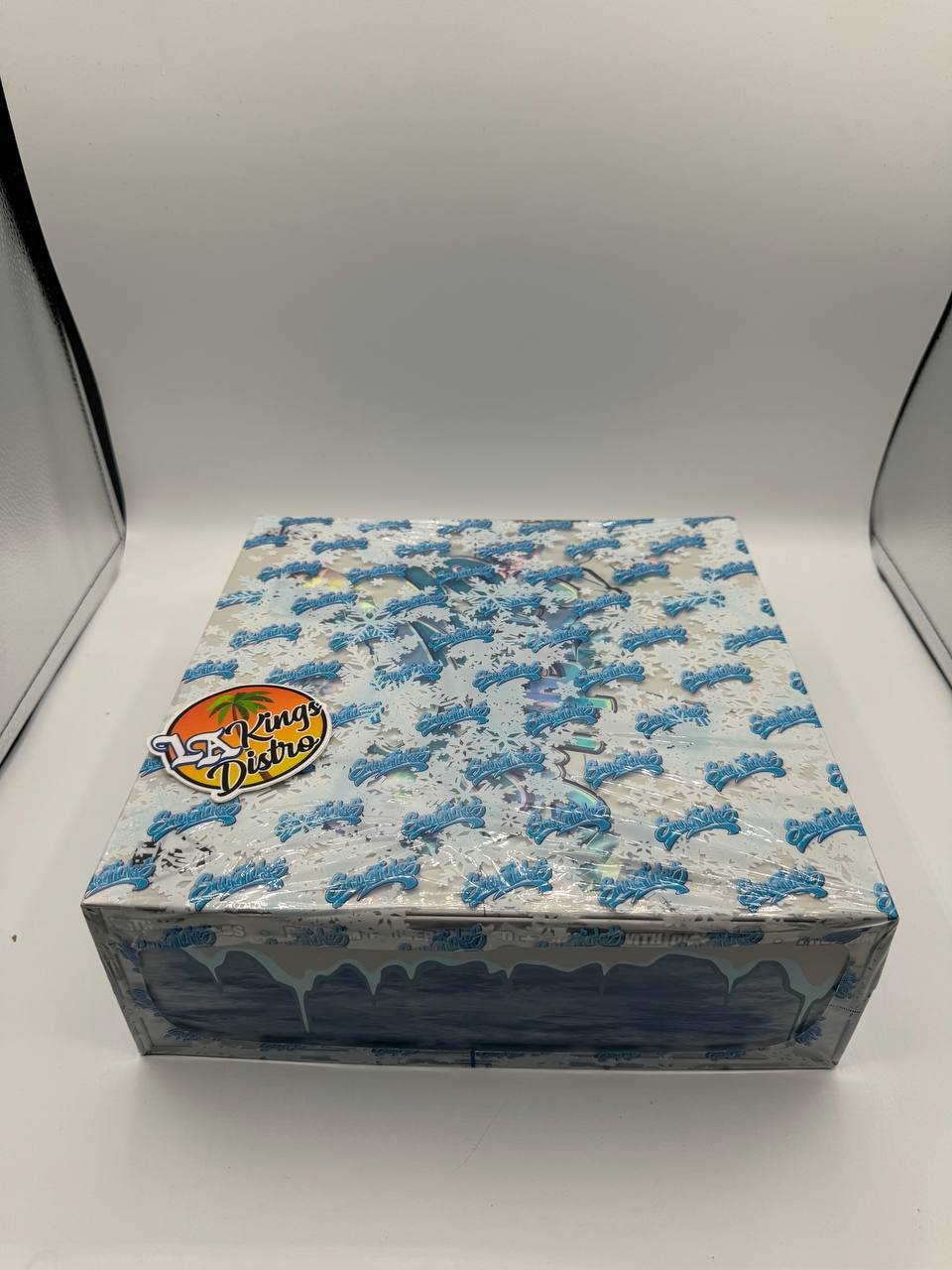 Snowflakes THCA diamond dusted flower 1/2 LB box with premium infused flower coated with diamonds packaging Snowflakes THCA diamond dusted flower 1/2 LB box with premium infused flower coated with diamonds packaging
