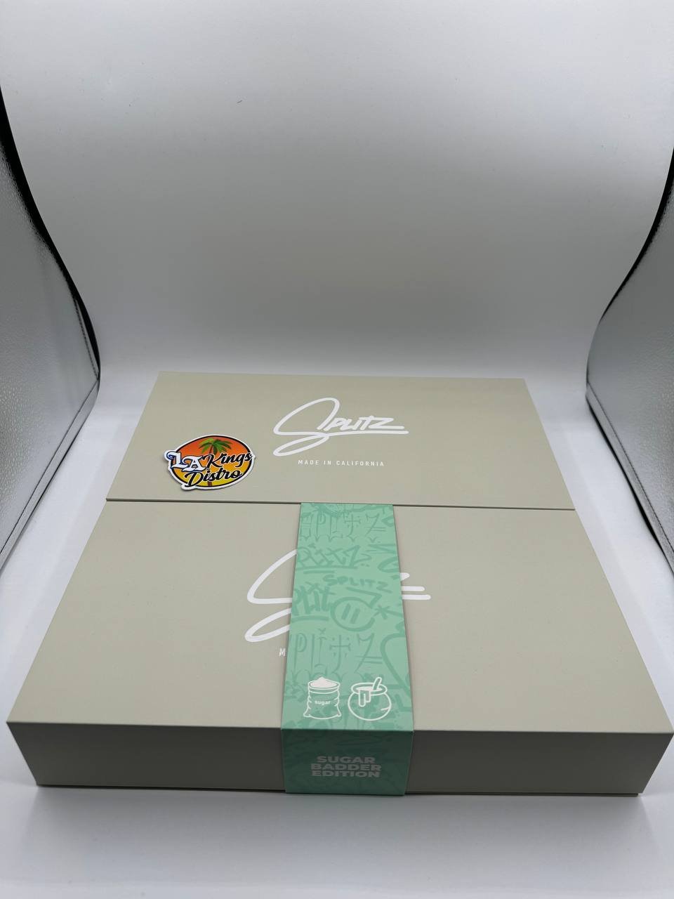 Splitz Sugar Badder Edition 3.5g concentrate box with 1.75g sugar and 1.75g badder split-jar format Splitz Sugar Badder Edition 3.5g concentrate box with 1.75g sugar and 1.75g badder split-jar format