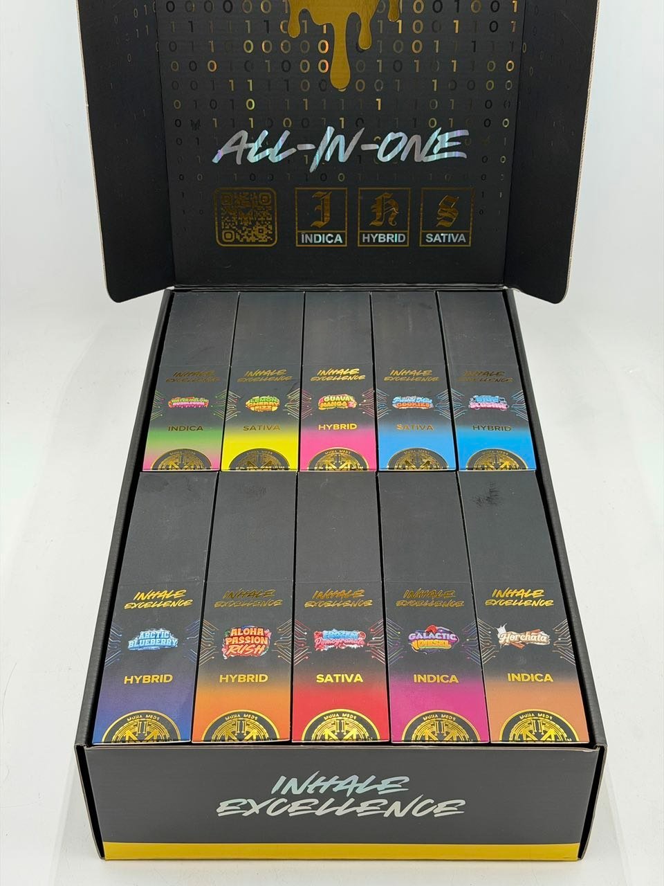 Muha Meds Golden Hour Edition 2G All-In-One 100-unit master case with 10 strains and black gold disposable packaging Muha Meds Golden Hour Edition 2G All-In-One 100-unit master case with 10 strains and black gold disposable packaging