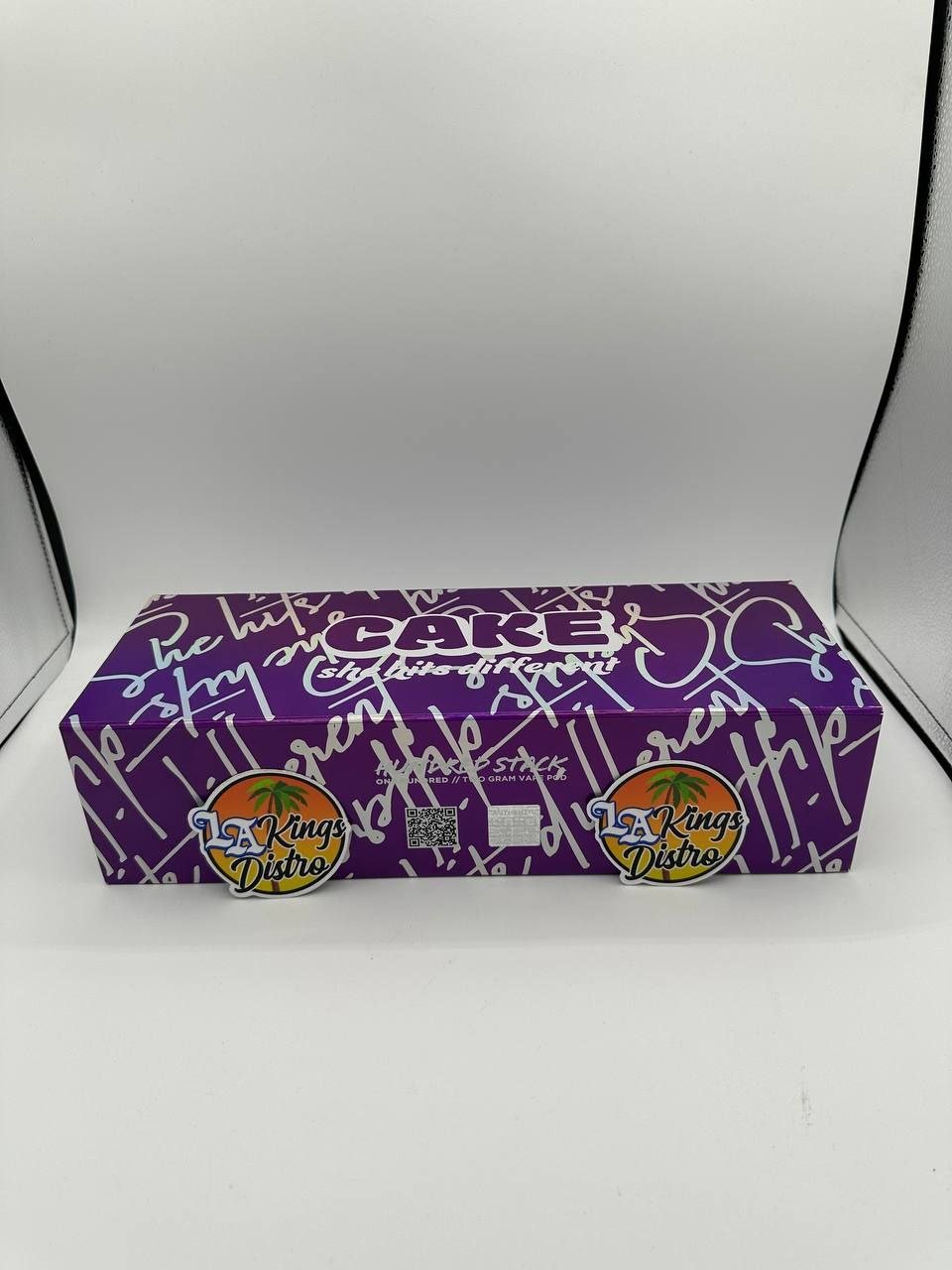 Original Cake She Hits Different 2G disposable master box in purple packaging with QR verification code Original Cake She Hits Different 2G disposable master box in purple packaging with QR verification code