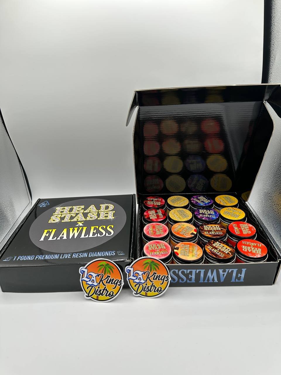 Head Stash x Flawless premium live resin diamonds master box with assorted concentrate jars Head Stash x Flawless premium live resin diamonds master box with assorted concentrate jars