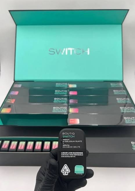 Boutiq Switch V2 2G dual tank Liquid Live Diamonds all-in-one 10-count new black packaging Boutiq Switch V2 2G dual tank Liquid Live Diamonds all-in-one 10-count new black packaging